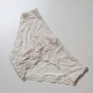 Victoria’s Secret Cream Panties